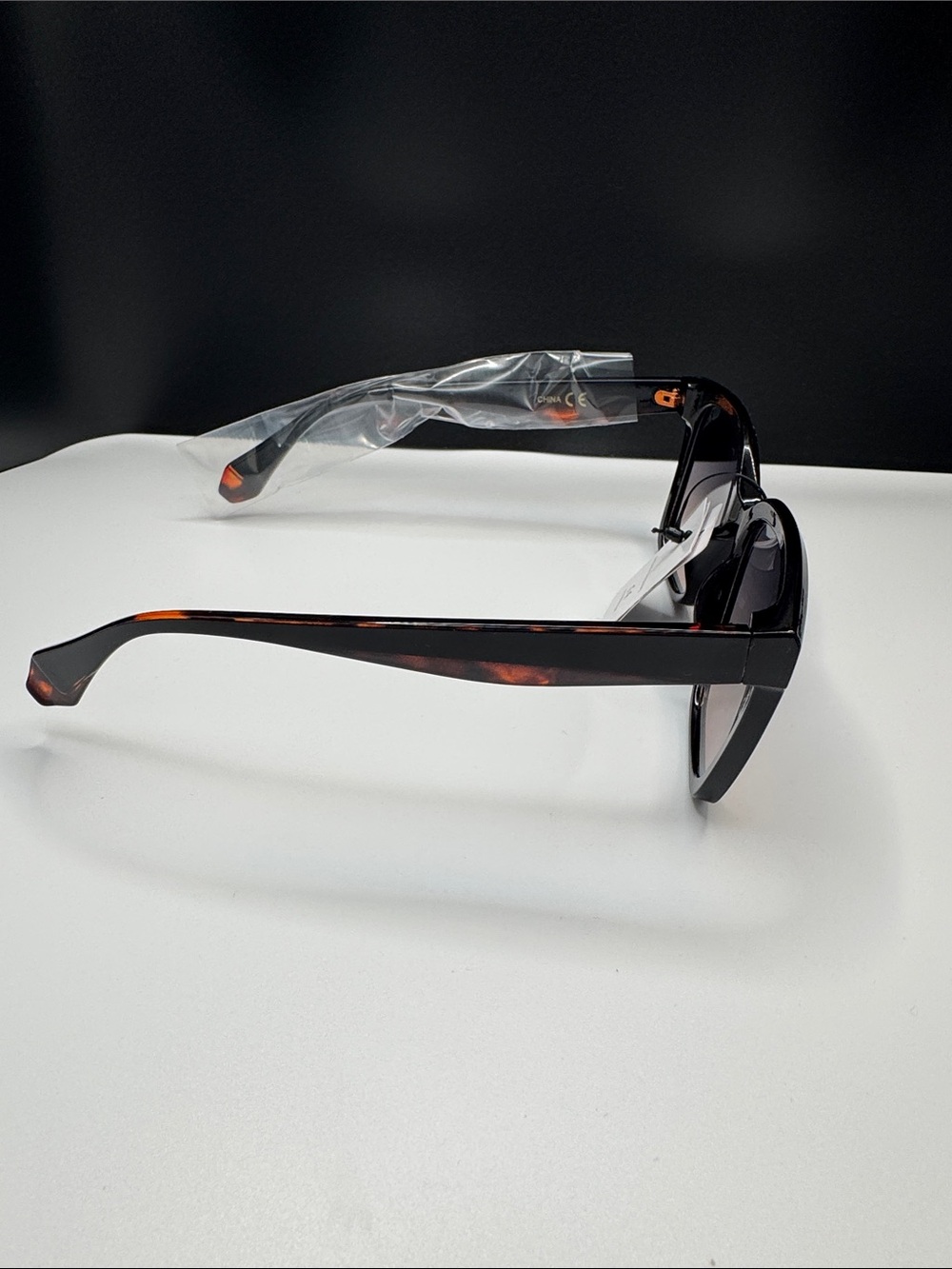 Classic Black Gradient Lens Women's Sunglasses (3-7) - Picture 4 of 7